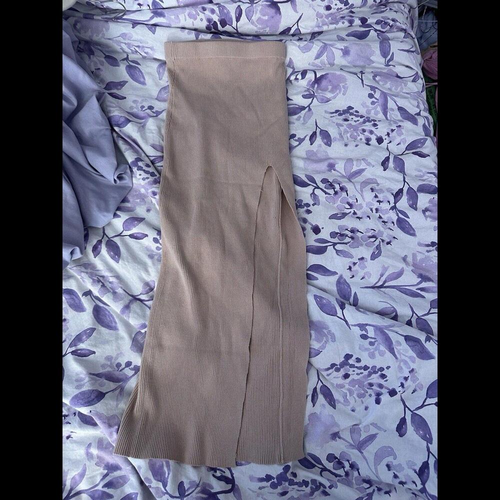 NWOT Fashion Nova Tan Ribbed Skirt Size s